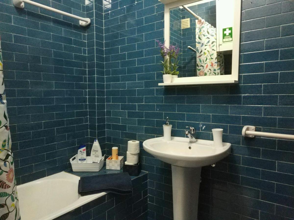 ! Free Parking Street ! Ground Floor With Washer! Porto Exterior photo